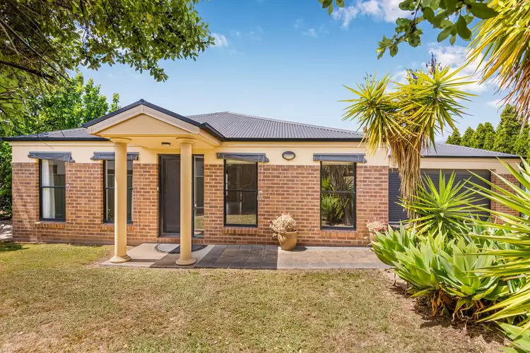 Main view of Homely house listing, 10 Northmoor Drive, Strathdale VIC 3550