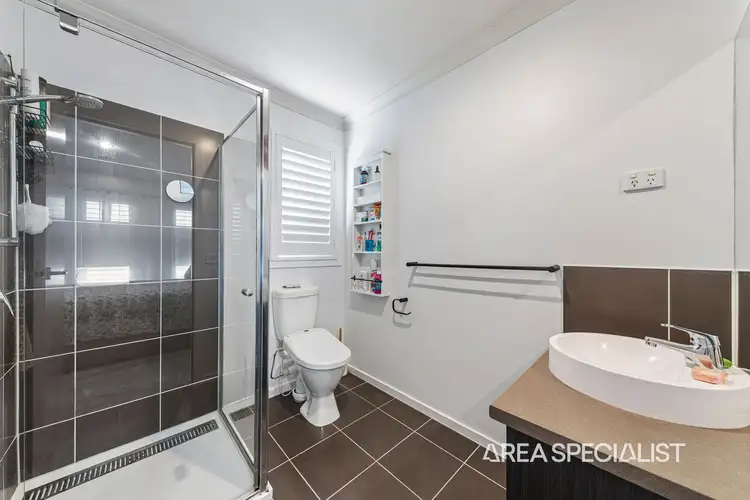 Sixth view of Homely house listing, 15 Alapont Close, Pakenham VIC 3810