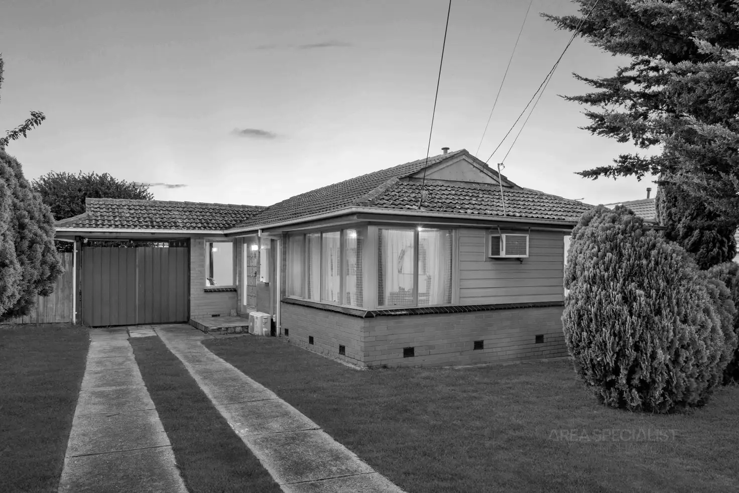 Main view of Homely house listing, 10 Highcombe Crescent, St Albans VIC 3021