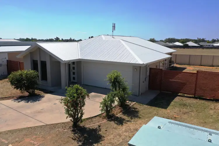 30 Bridgeman Parade, Chinchilla QLD 4413