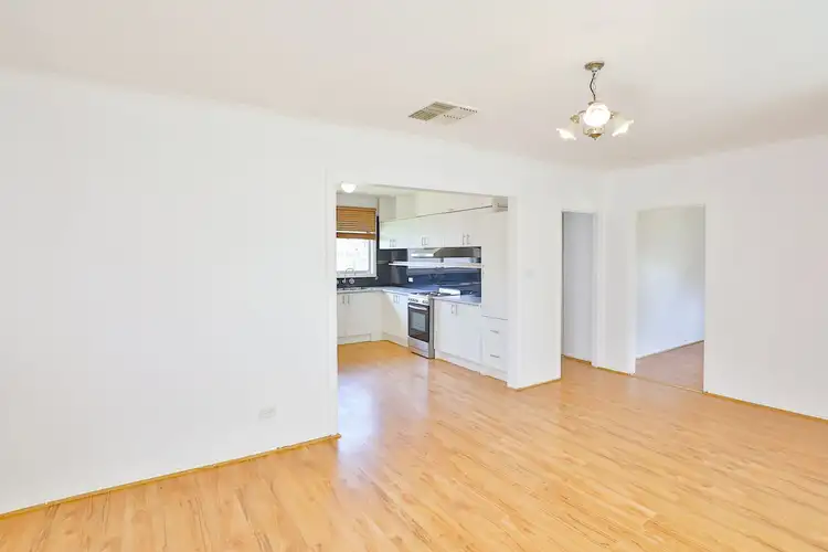 Fifth view of Homely house listing, 2 Murray Avenue, Red Cliffs VIC 3496