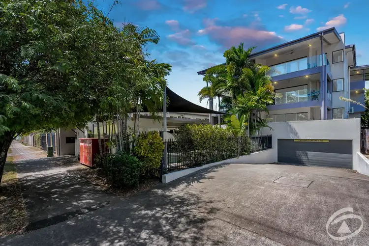 4/172 McLeod Street, Cairns North QLD 4870