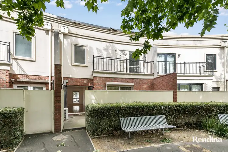 72 The Crescent, Kensington VIC 3031