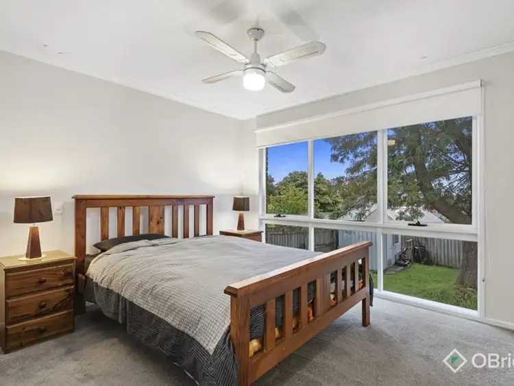 Fifth view of Homely house listing, 3 Harrow Place, Endeavour Hills VIC 3802