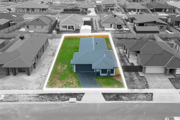 Second view of Homely house listing, 9 Caddie Court, Morwell VIC 3840