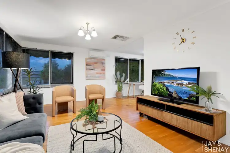 Third view of Homely house listing, 2 Melliodora Court, Endeavour Hills VIC 3802