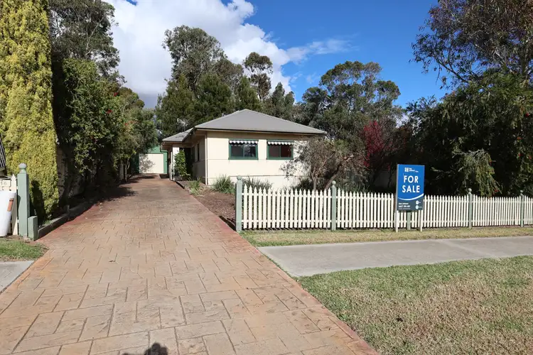16 Petit Street, Yass NSW 2582