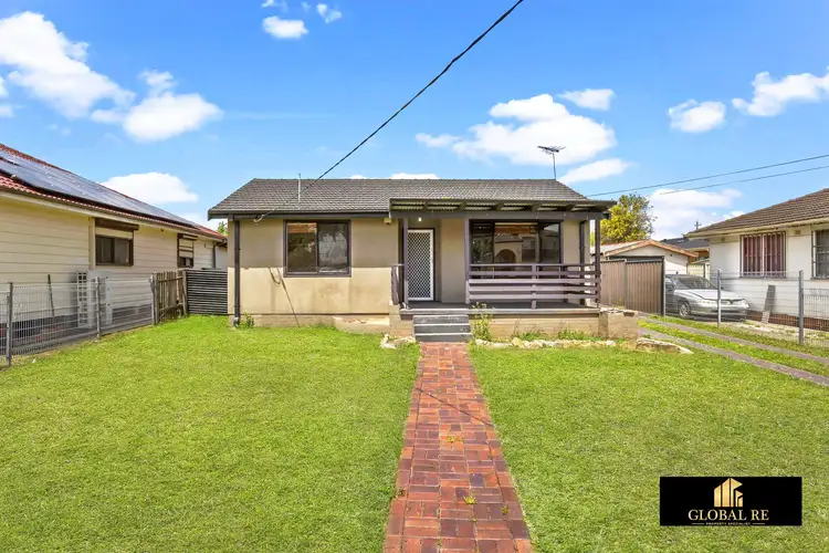 18 Moonshine Ave, Cabramatta West NSW 2166