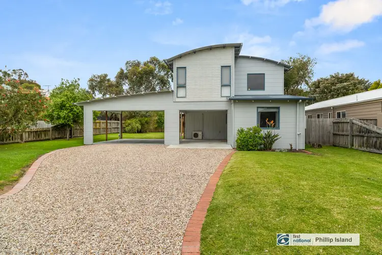8 Moore Street, Silverleaves VIC 3922