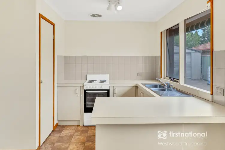 Fifth view of Homely house listing, 34 Silvereye Crescent, Werribee VIC 3030