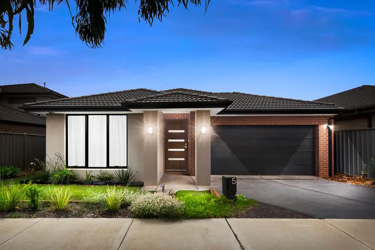 Second view of Homely house listing, 5 Maracana Circuit, Strathtulloh VIC 3338