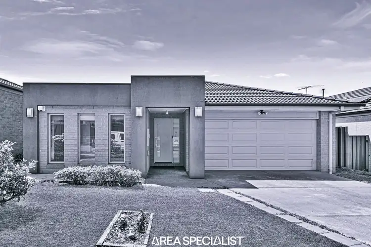 6 Sabel Drive, Cranbourne North VIC 3977