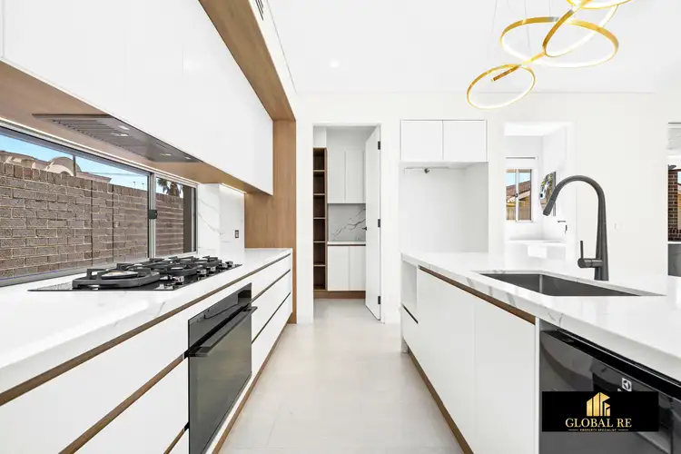 4 Swager Place, Canley Heights NSW 2166