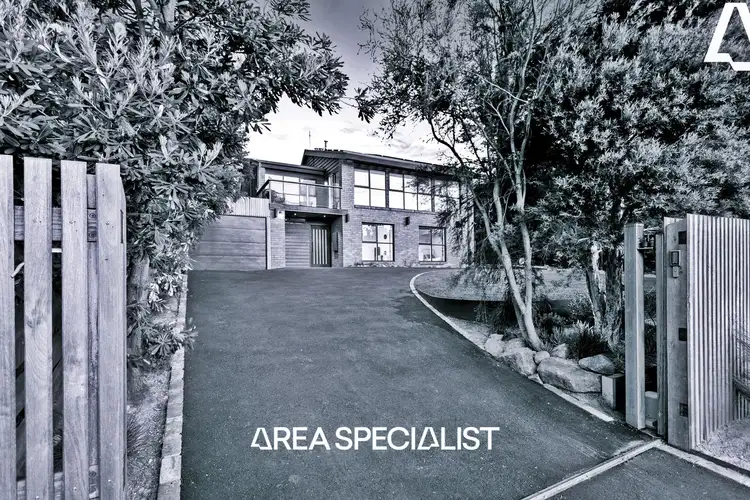 27 Carrathool Avenue, Rosebud VIC 3939