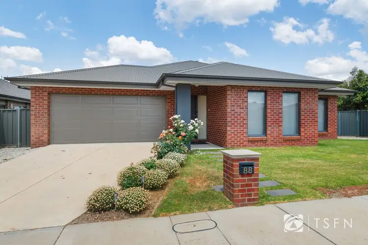 88 Waratah Road