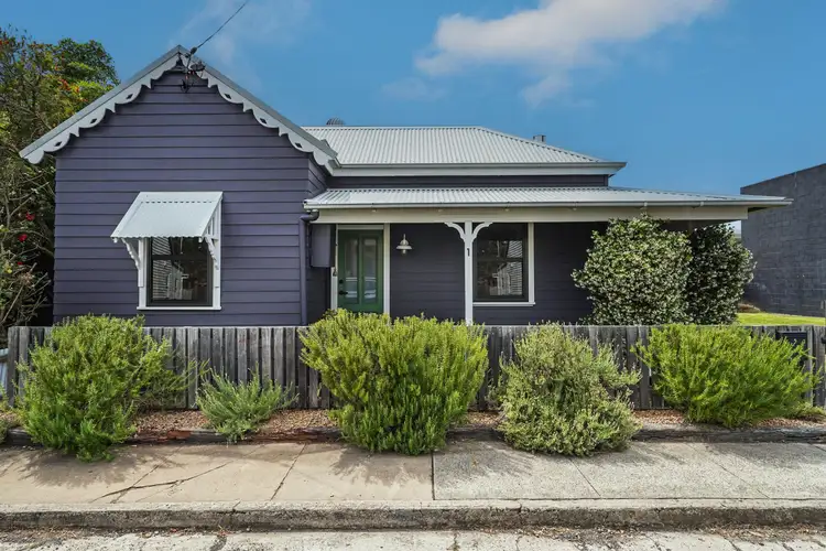 1 Dulling Street, Waratah NSW 2298