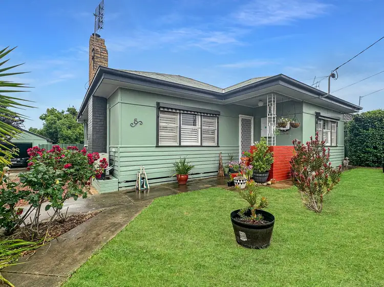 5 Whittaker Street, Maryborough VIC 3465