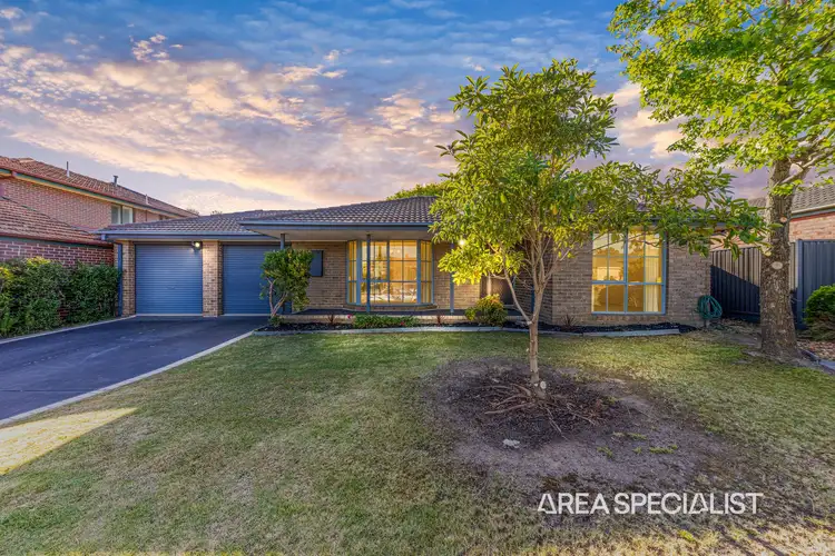 Second view of Homely house listing, 7 Don Juan Court, Narre Warren VIC 3805