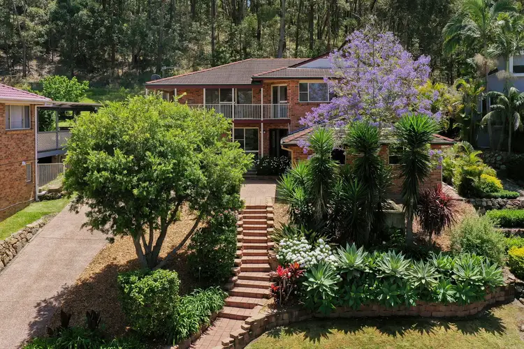 37 Grovelake Close, Eleebana NSW 2282