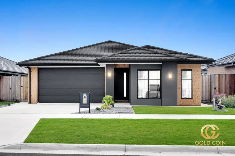 11 Bower Vine Road, Junction Village VIC 3977