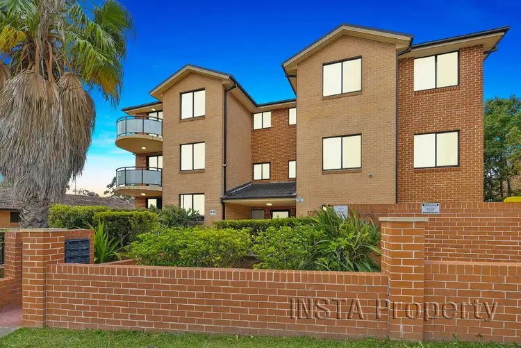 2/31 Myrtle Road, Bankstown NSW 2200