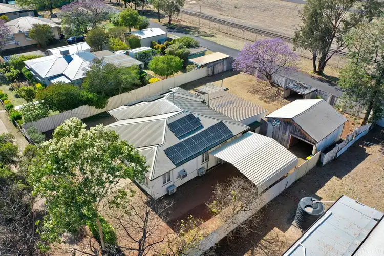 100 Murilla Street, Miles QLD 4415