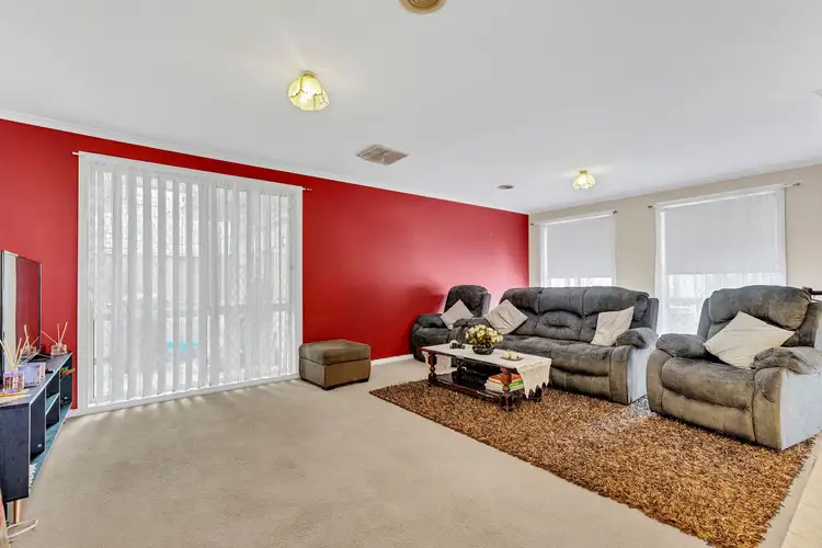 Fourth view of Homely house listing, 2 Fountain Court, Werribee VIC 3030