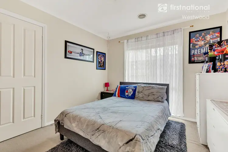 Fifth view of Homely house listing, 2 Fountain Court, Werribee VIC 3030