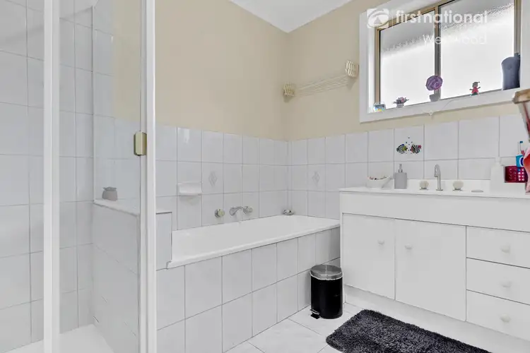 Sixth view of Homely house listing, 2 Fountain Court, Werribee VIC 3030