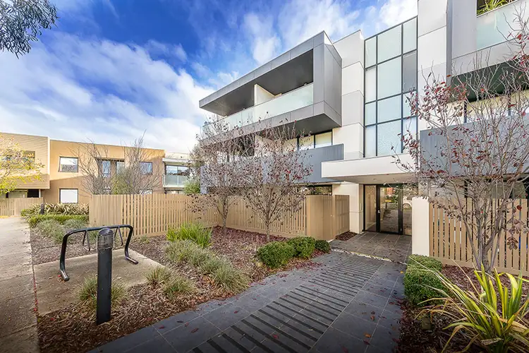 2/4 Crefden Street, Maidstone VIC 3012
