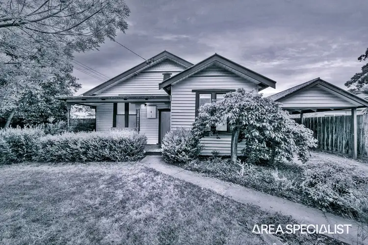 6 Alexandra Avenue, Koo Wee Rup VIC 3981