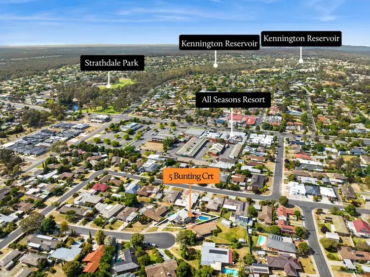 Third view of Homely house listing, 5 Bunting Court, Strathdale VIC 3550