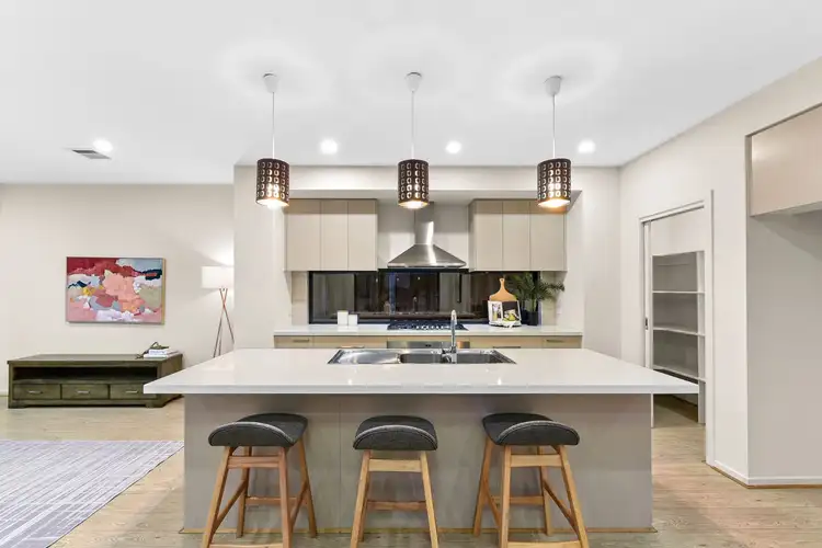 Fourth view of Homely house listing, 5 Petunia Drive, Keysborough VIC 3173