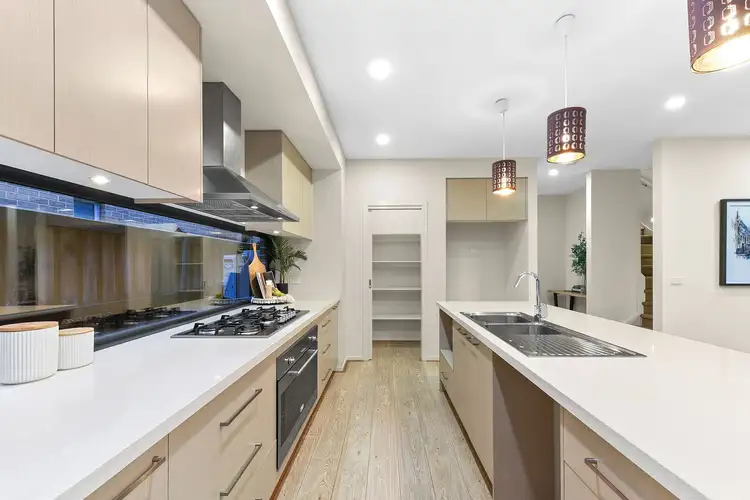 Fifth view of Homely house listing, 5 Petunia Drive, Keysborough VIC 3173