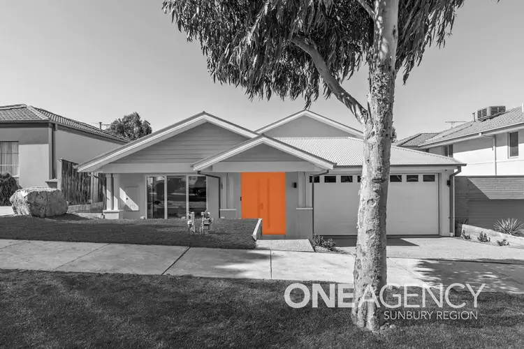24 Wallaby Walk, Sunbury VIC 3429
