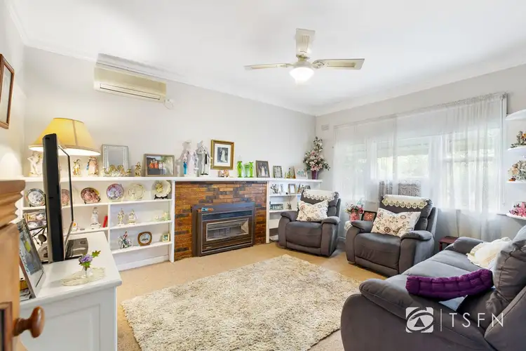 Second view of Homely house listing, 1 Lindsay Street, Kangaroo Flat VIC 3555