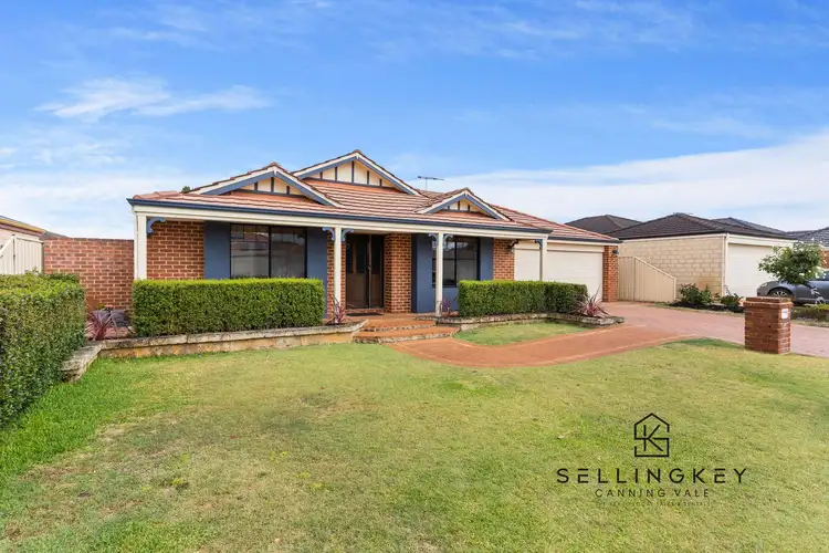 11 Canton Vista, Canning Vale WA 6155