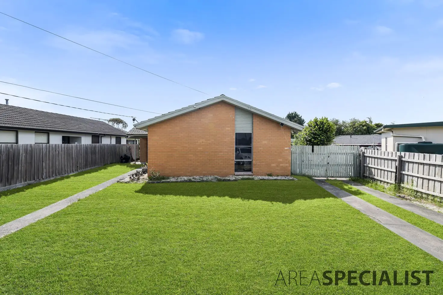 Main view of Homely house listing, 33 Valepark Crescent, Cranbourne VIC 3977