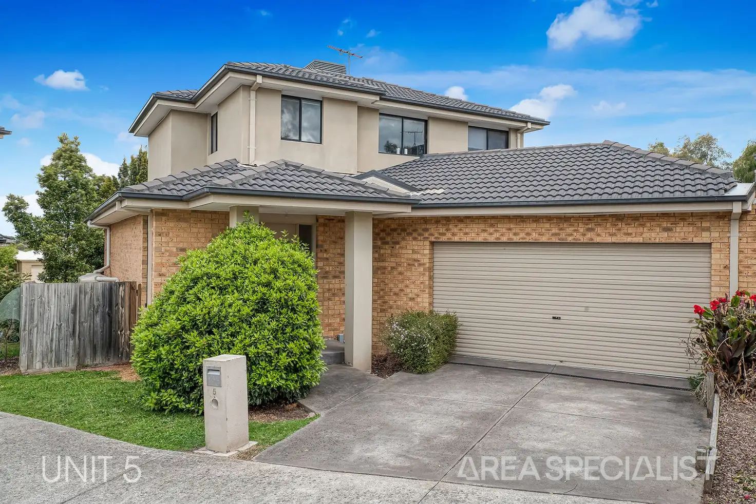 Main view of Homely townhouse listing, 5/59 Fairholme Boulevard, Berwick VIC 3806