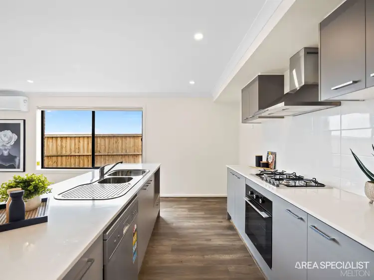 Sixth view of Homely house listing, 23 Willowbank Circuit, Thornhill Park VIC 3335