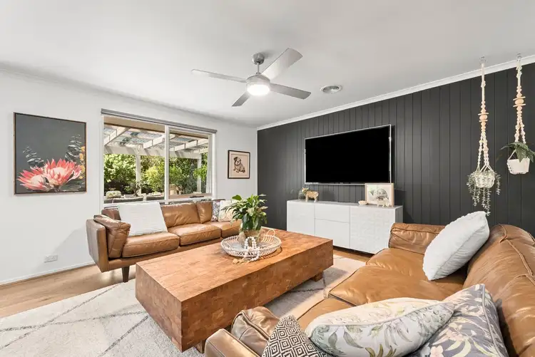 Fifth view of Homely house listing, 21 Australis Close, Langwarrin VIC 3910