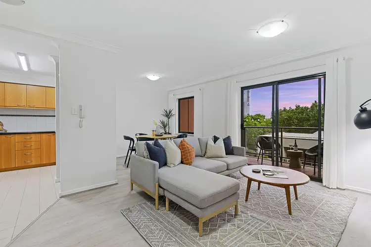 54/122 Mounts Bay Road, Perth WA 6000