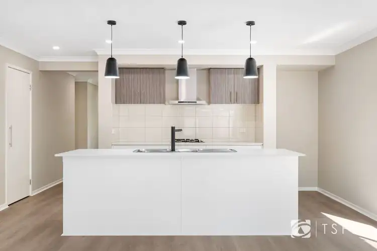 Third view of Homely house listing, 118 Myrtle Road, Ascot VIC 3551