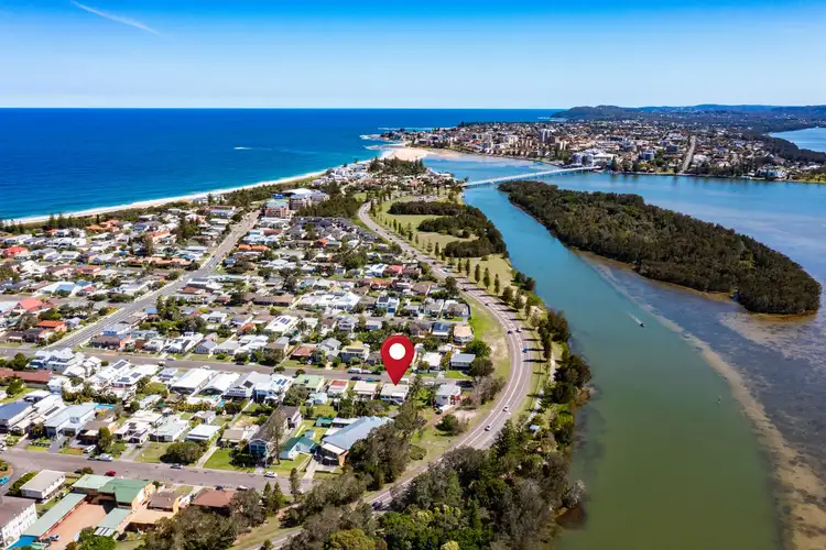Second view of Homely house listing, 4 Bondi Road, The Entrance North NSW 2261