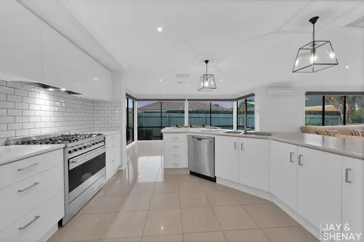 4 Beauford Avenue, Narre Warren South VIC 3805