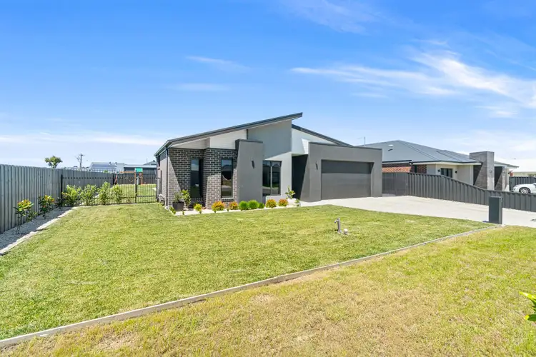 Second view of Homely house listing, 10 Portabello Road, Traralgon VIC 3844
