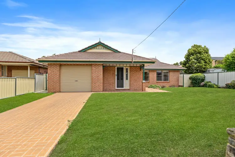 32 Hawkes Drive, Oberon NSW 2787