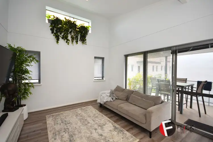 8/15 Gochean Avenue, Bentley WA 6102