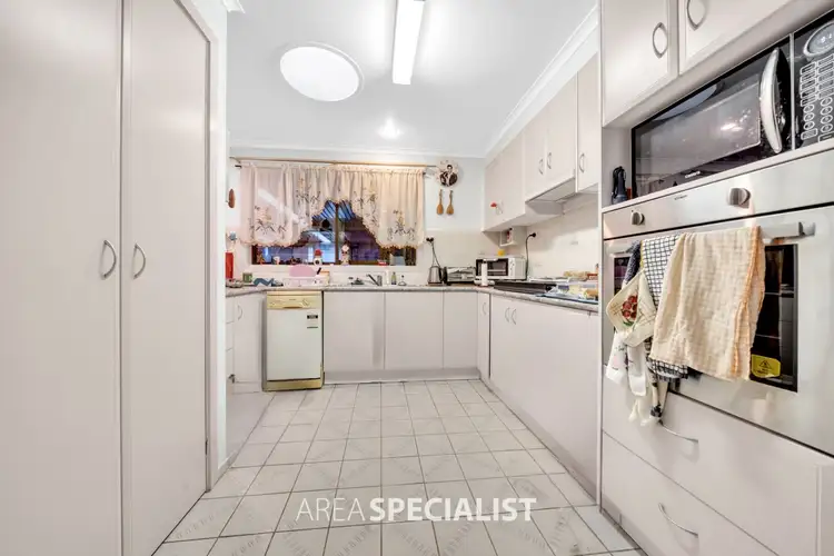 Fourth view of Homely house listing, 18 Eva Court, Hallam VIC 3803