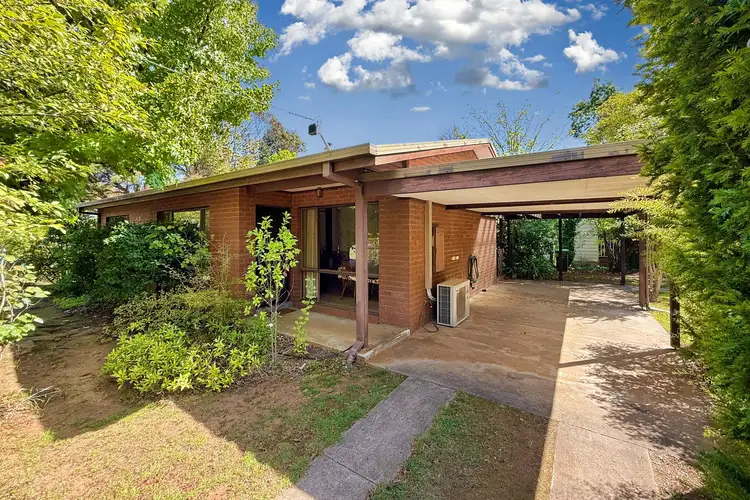 9 Alpine View Avenue, Bright VIC 3741